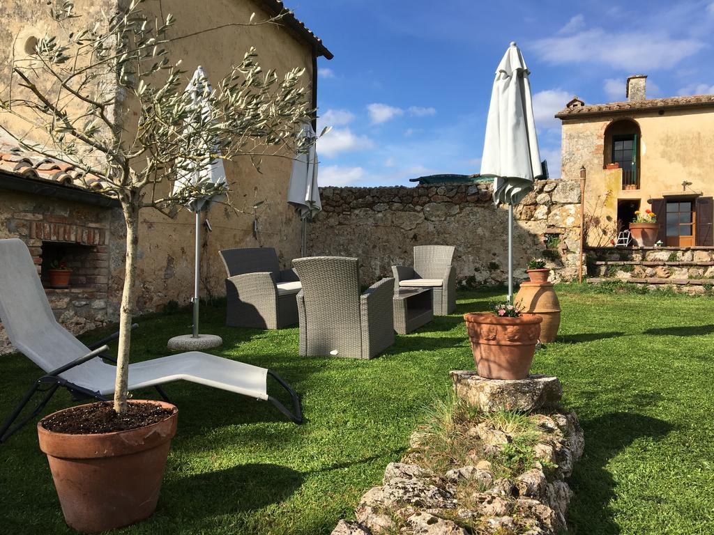 مونتيريجيوني La Canonica Di San Michele المظهر الخارجي الصورة